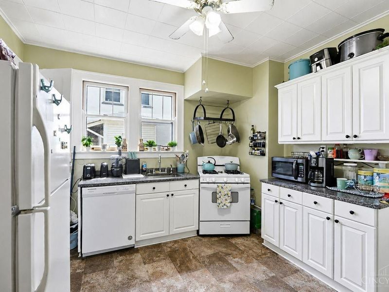 4013 Walter Avenue, Cheviot, OH 45211 Photo 9