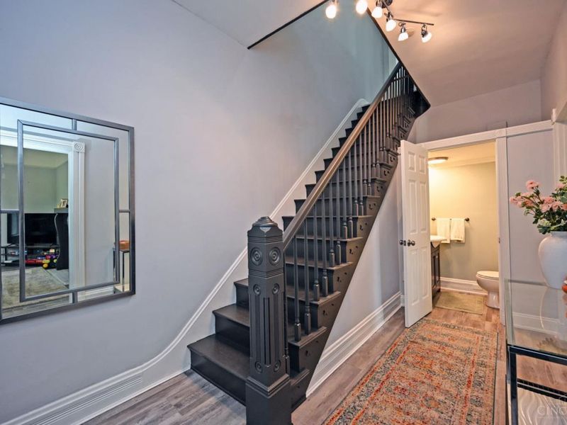 4704 Whetsel Avenue, Cincinnati, OH 45227 Photo 5