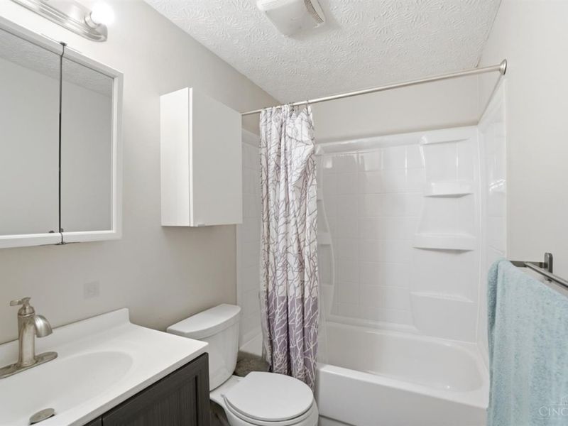 8739 Exeter Place, Deerfield Twp., OH 45039 Photo 17