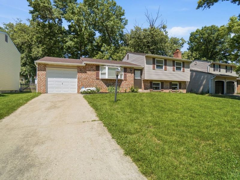8739 Exeter Place, Deerfield Twp., OH 45039 Photo 2