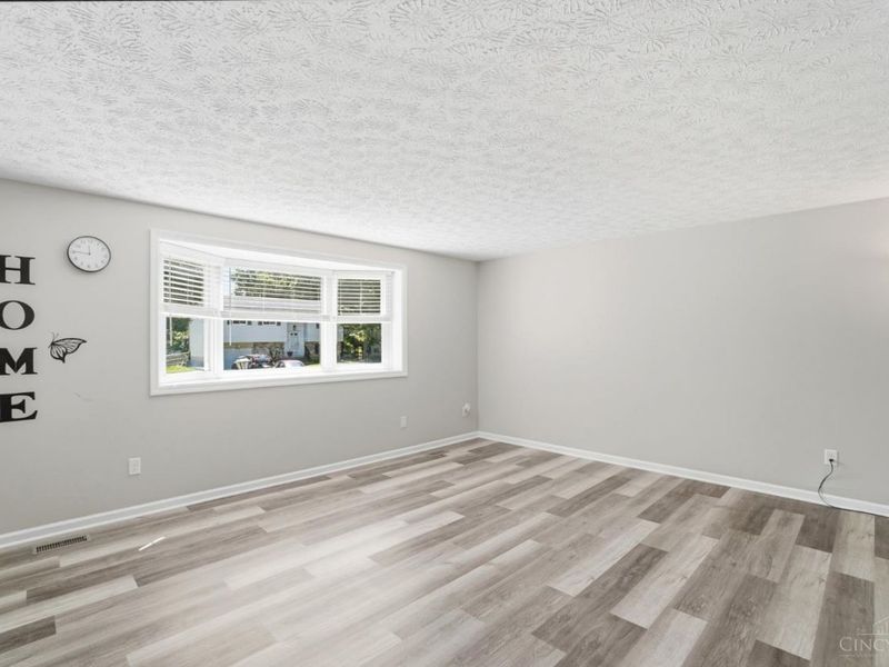 8739 Exeter Place, Deerfield Twp., OH 45039 Photo 7