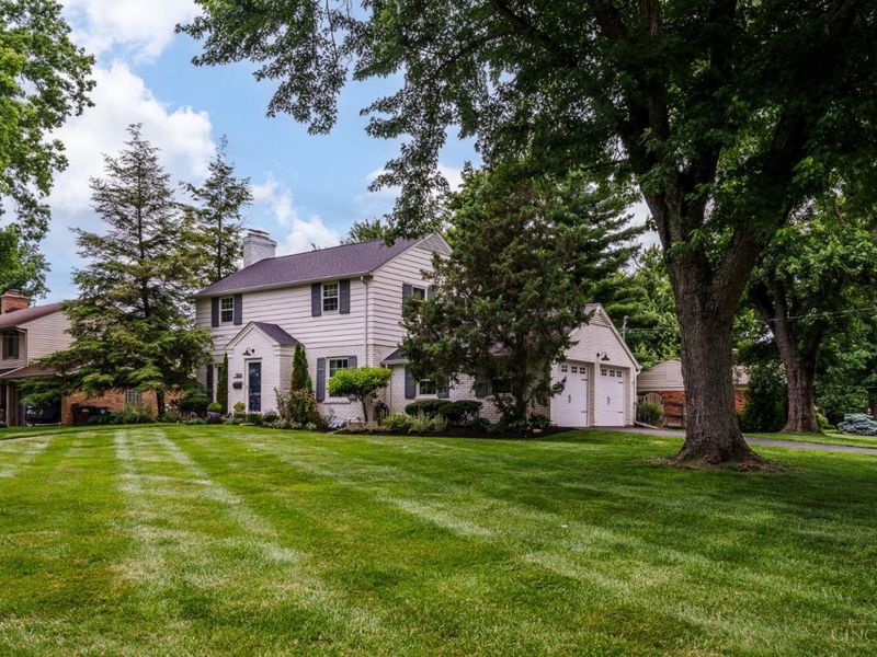 9861 Tollgate Lane, Montgomery, OH 45242 Photo 3