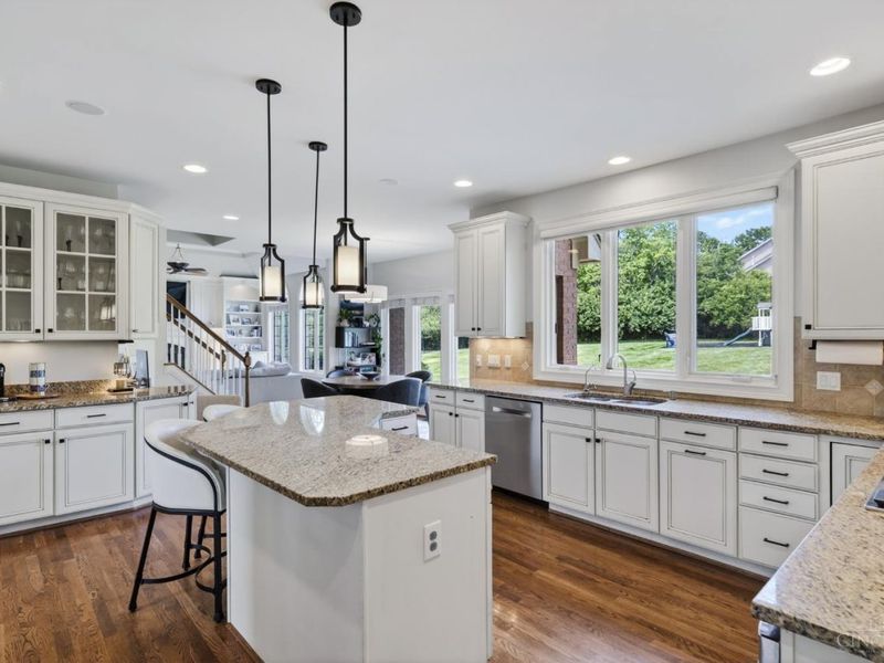 8620 Ivy Trails Drive, Anderson Twp, OH 45244 Photo 13