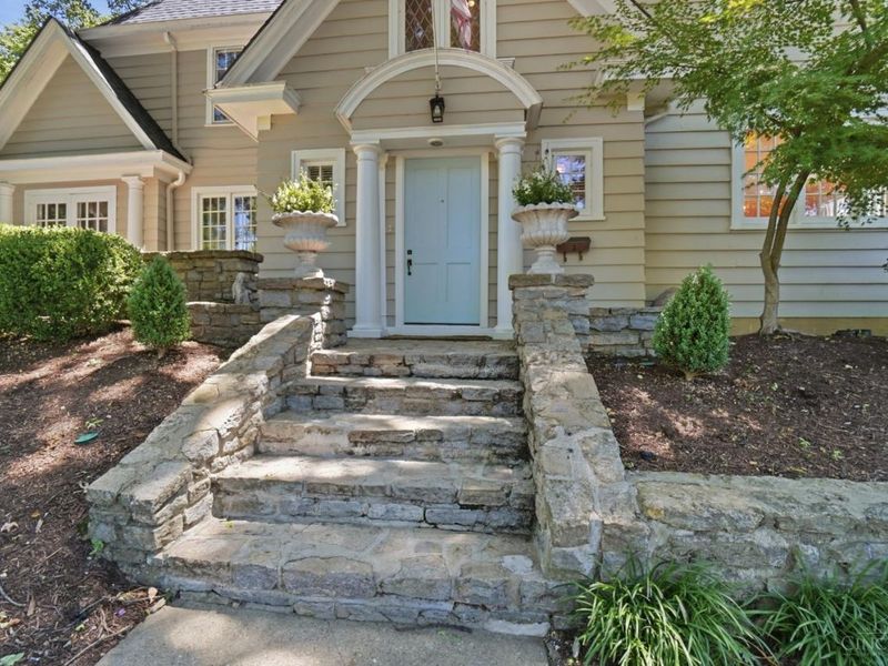 1340 Observatory Drive, Cincinnati, OH 45208 Photo 4