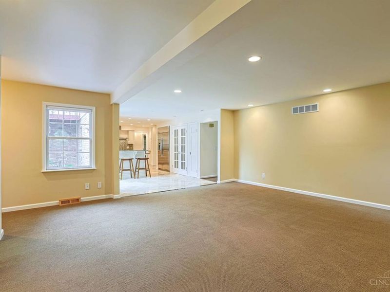 9960 Walnutridge Court, Symmes Township, OH 45242 Photo 12