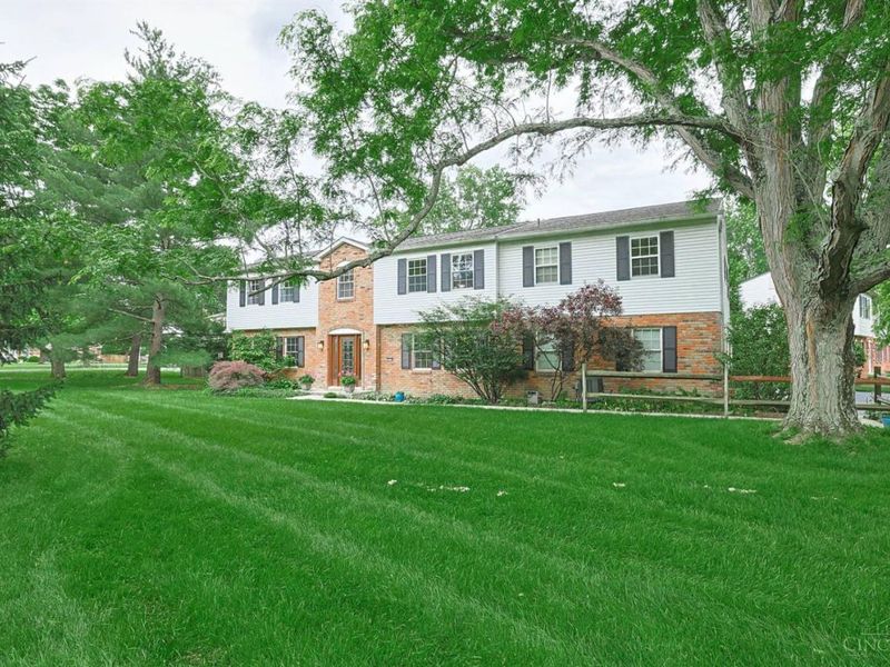 9960 Walnutridge Court, Symmes Township, OH 45242 Photo 2