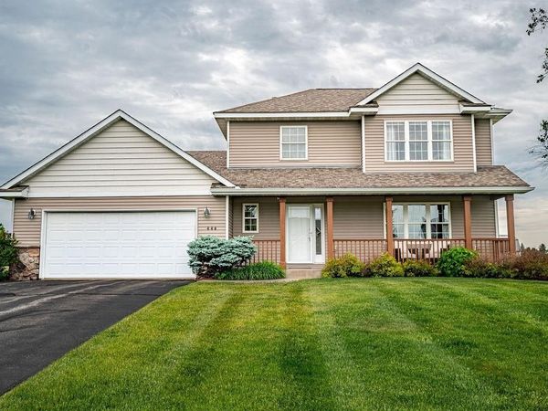 444 W Overlook Drive, Ellsworth, WI 54011