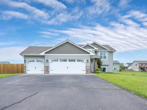 388 Dakota Avenue, Roberts, WI 54023