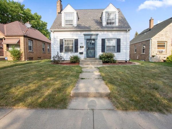 4872 N 40th STREET, Milwaukee, WI 53209