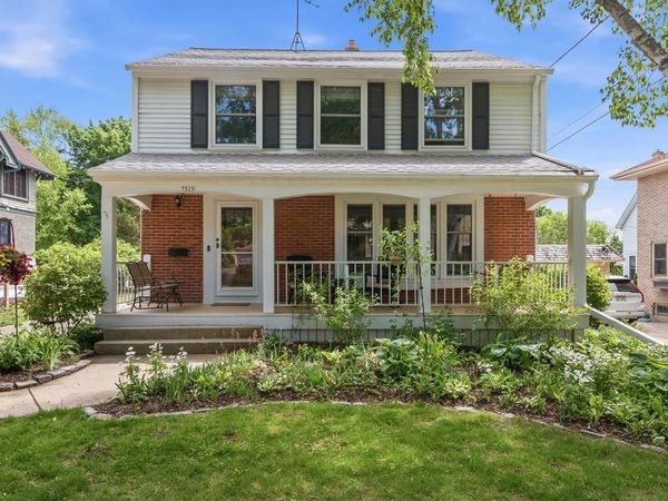 7525 Kenwood AVENUE, Wauwatosa, WI 53213