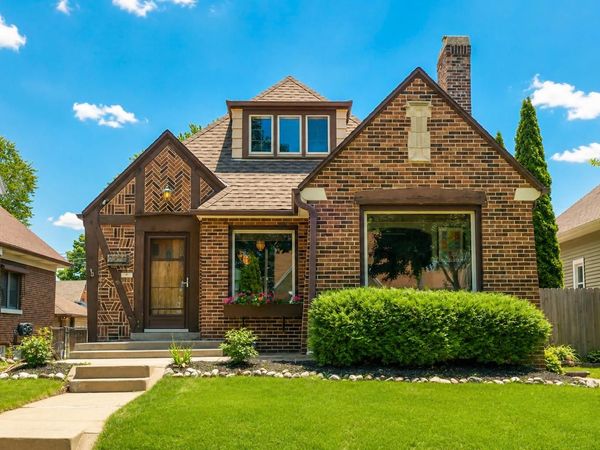 2328 S 59th STREET, West Allis, WI 53219