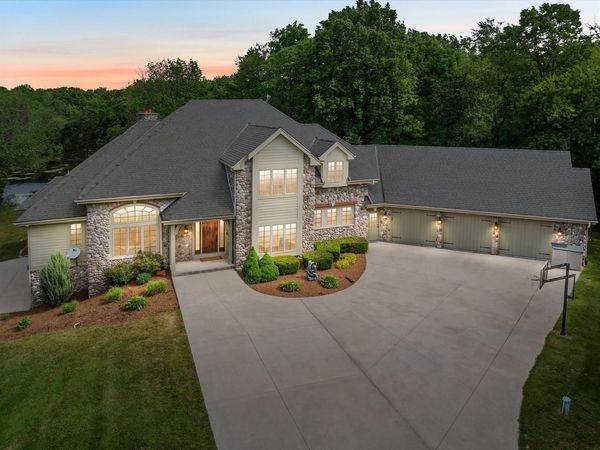 N69W34498 Oconomowoc ROAD, Oconomowoc, WI 53066