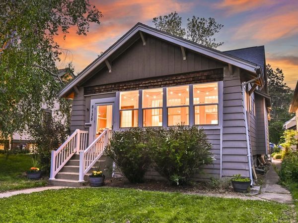 8138 Gridley AVENUE, Wauwatosa, WI 53213