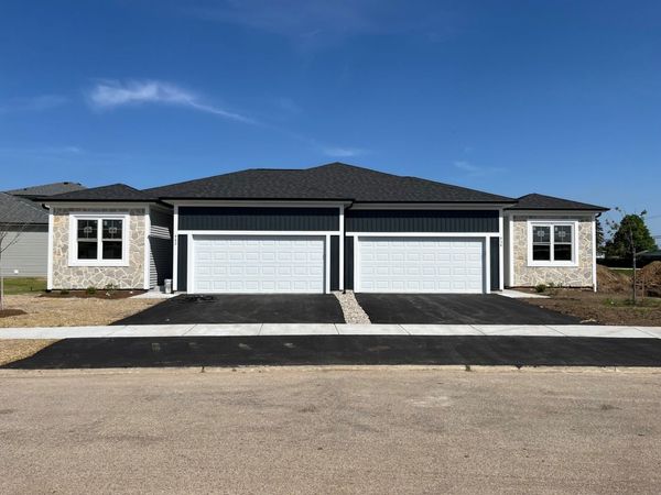 958 PARTRIDGE Circle, Marengo, IL 60152