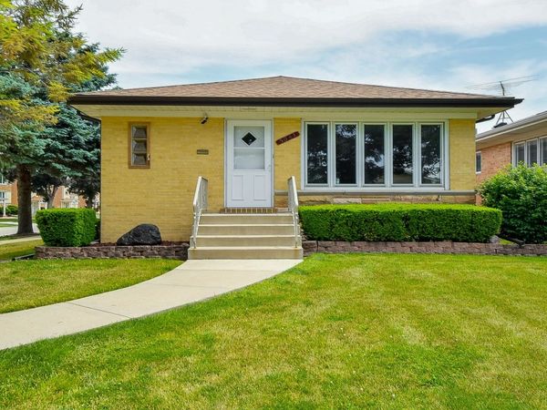 5041 N Knight Avenue , Norridge, IL 60706