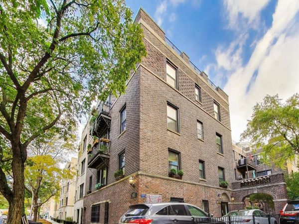 643 W Roscoe Street , Unit G, Chicago, IL 60657