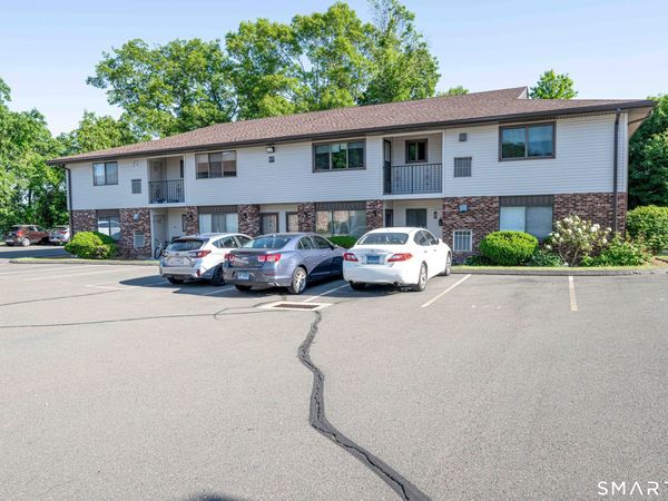 140 Thompson, Unit 17C, East Haven, CT 06513