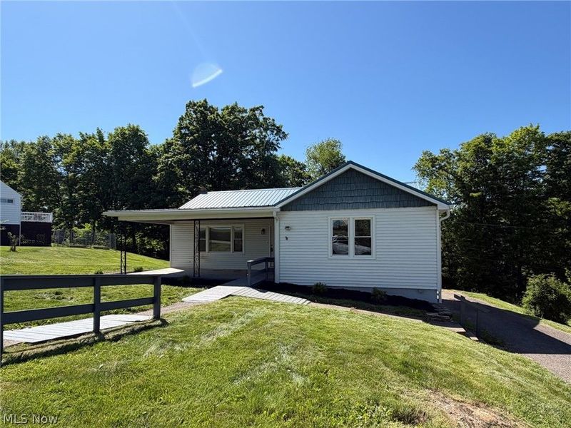 1085 Overlook Drive, Wintersville, OH 43953 Photo 2