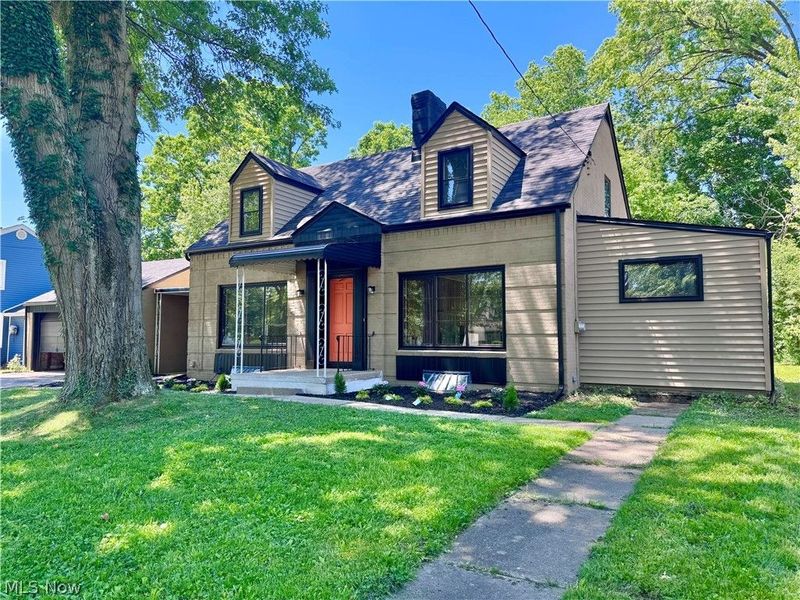 3642 Cascade Drive, Youngstown, OH 44511 Photo 2