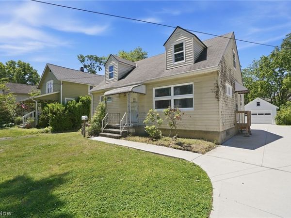 1852 6th Street , Cuyahoga Falls, OH 44221