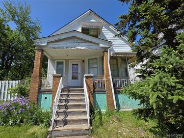 6081 Comstock Street, Detroit, MI 48211