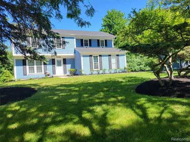 5791 Beauchamp Place, West Bloomfield Twp, MI 48322