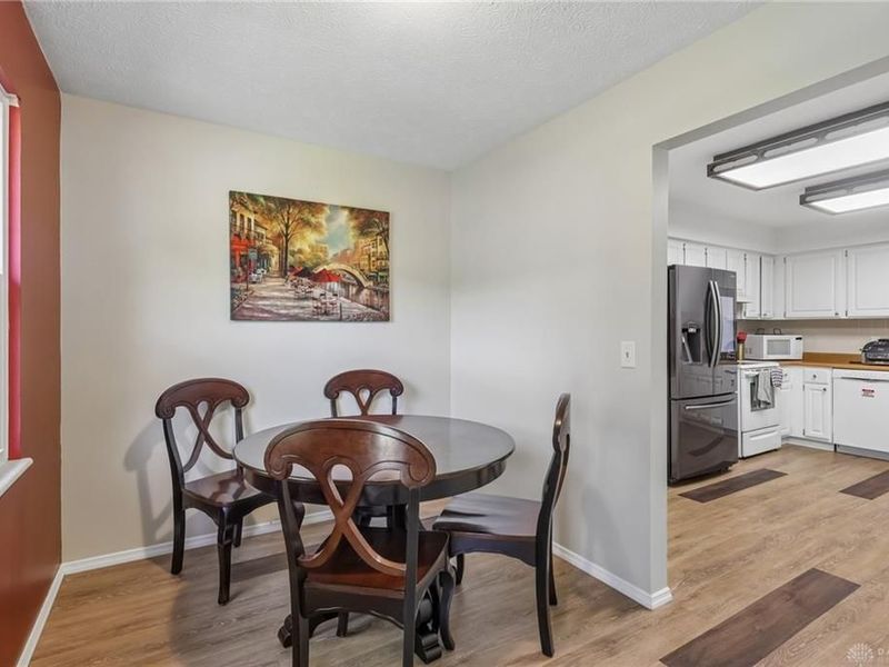 570 Greene Tree Place, Fairborn, OH 45324 Photo 11