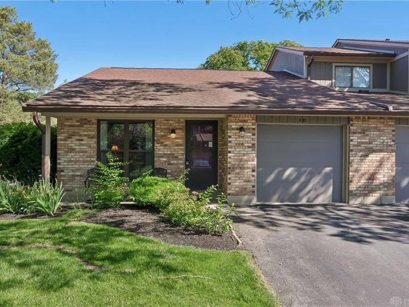 570 Greene Tree Place, Fairborn, OH 45324 Photo 4