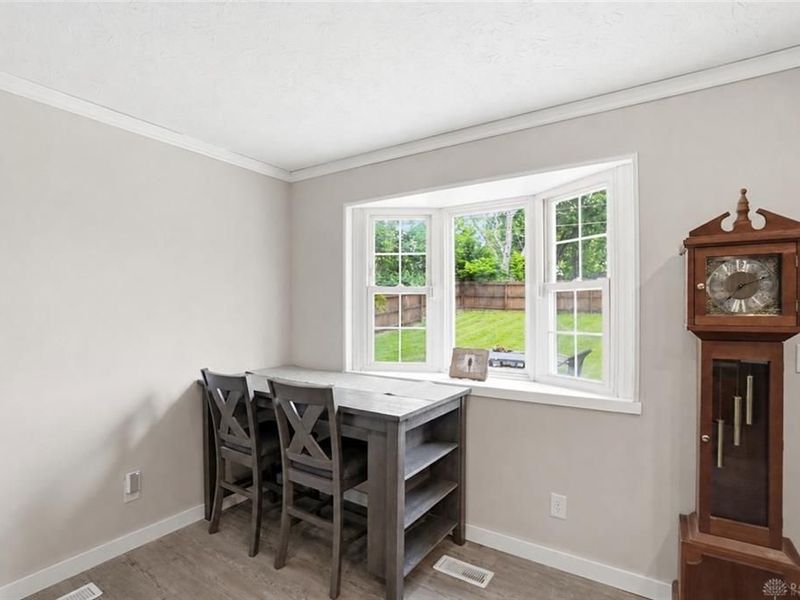 245 Grantwood Drive, West Carrollton, OH 45449 Photo 8