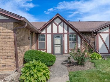 957 Pine Needles Drive, Washington TWP, OH 45458