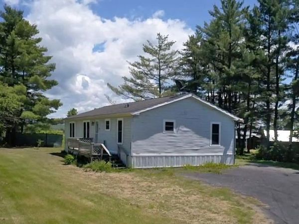 2475 Town Line Road, Bridport, VT 05734