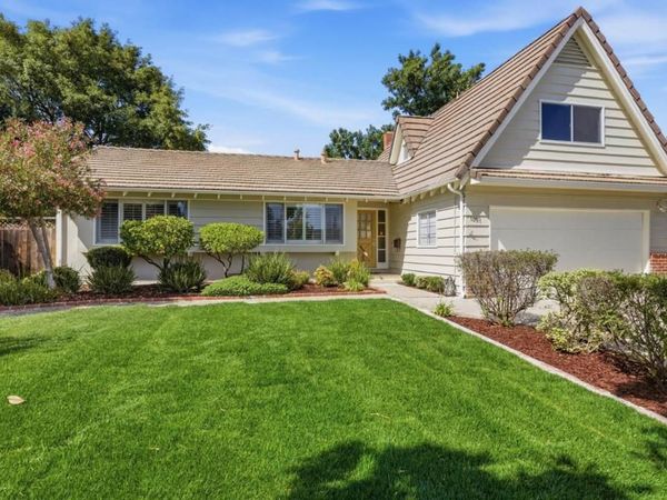 1091 Rockefeller Drive, Sunnyvale, CA 94087