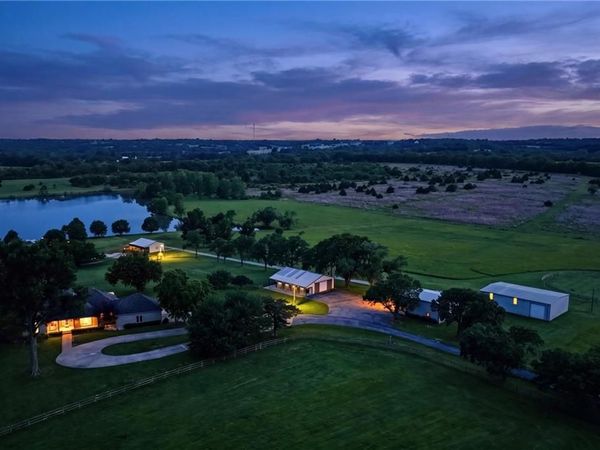 3341 W 271 Street, Louisburg, KS 66053