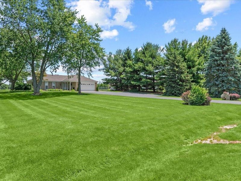 135 N Dugan Road, Urbana, OH 43078 Photo 4