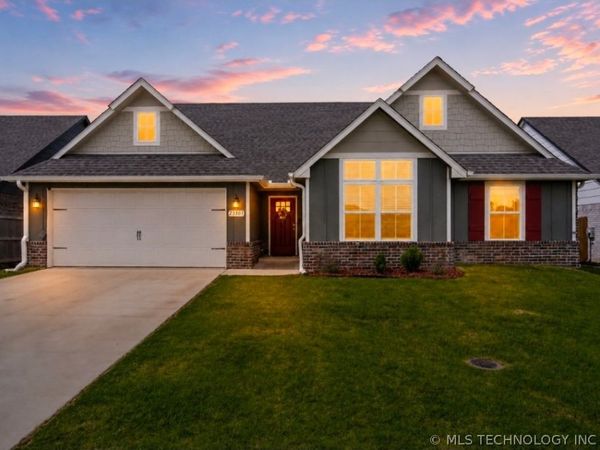 23305 E 101st Place S, Broken Arrow, OK 74014