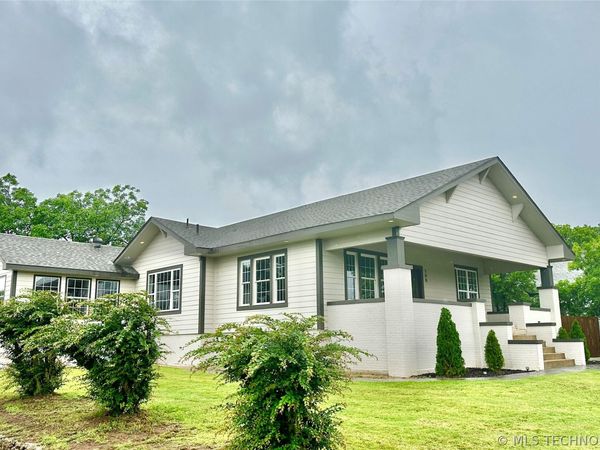 100 E Broadway , Sulphur, OK 73086