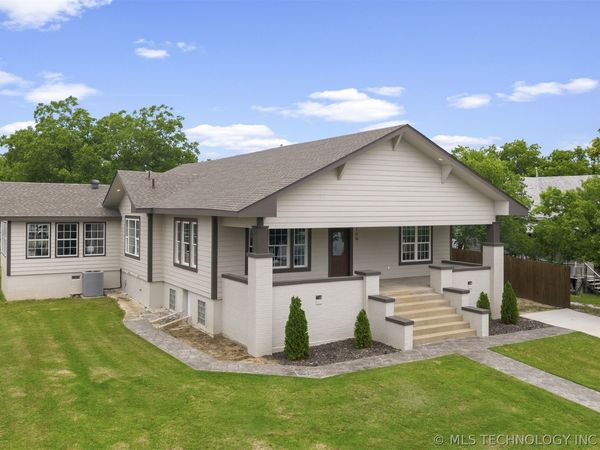 100 E Broadway, Sulphur, OK 73086