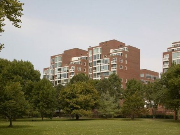 975 Memorial Drive, Unit 403, Cambridge, MA 02138