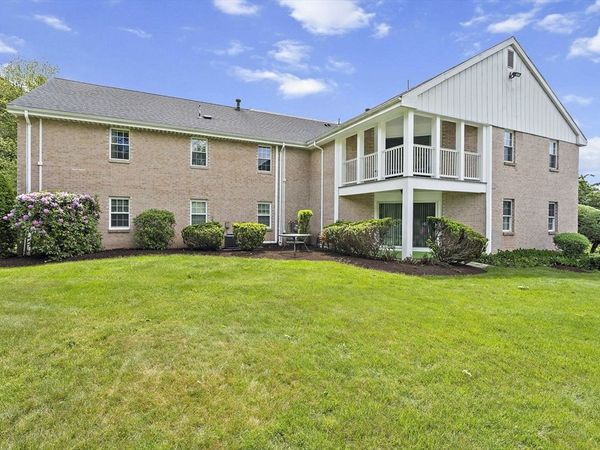41 Jessica Dr., Unit E, Stoughton, MA 02072