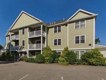 153 Sumner St, Unit 1, Quincy, MA 02169