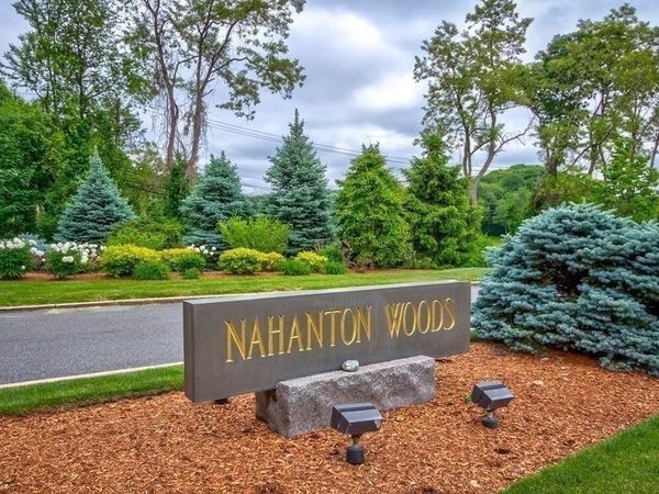210 Nahanton St, Unit 415, Newton, MA 02459