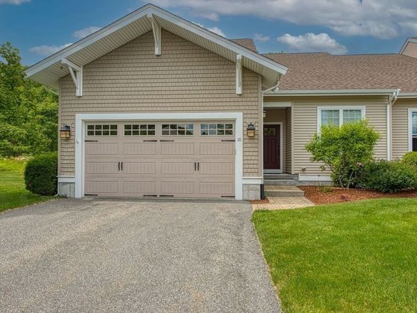 10 Thoreau Trail, Unit 10, Milford, MA 01757