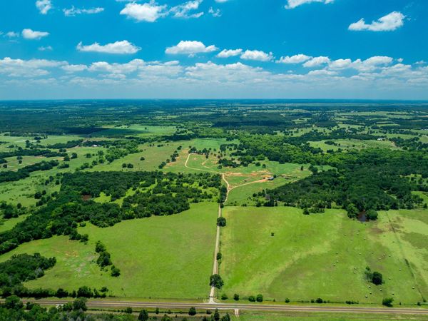 400 619 SPUR, Elgin, TX 78621