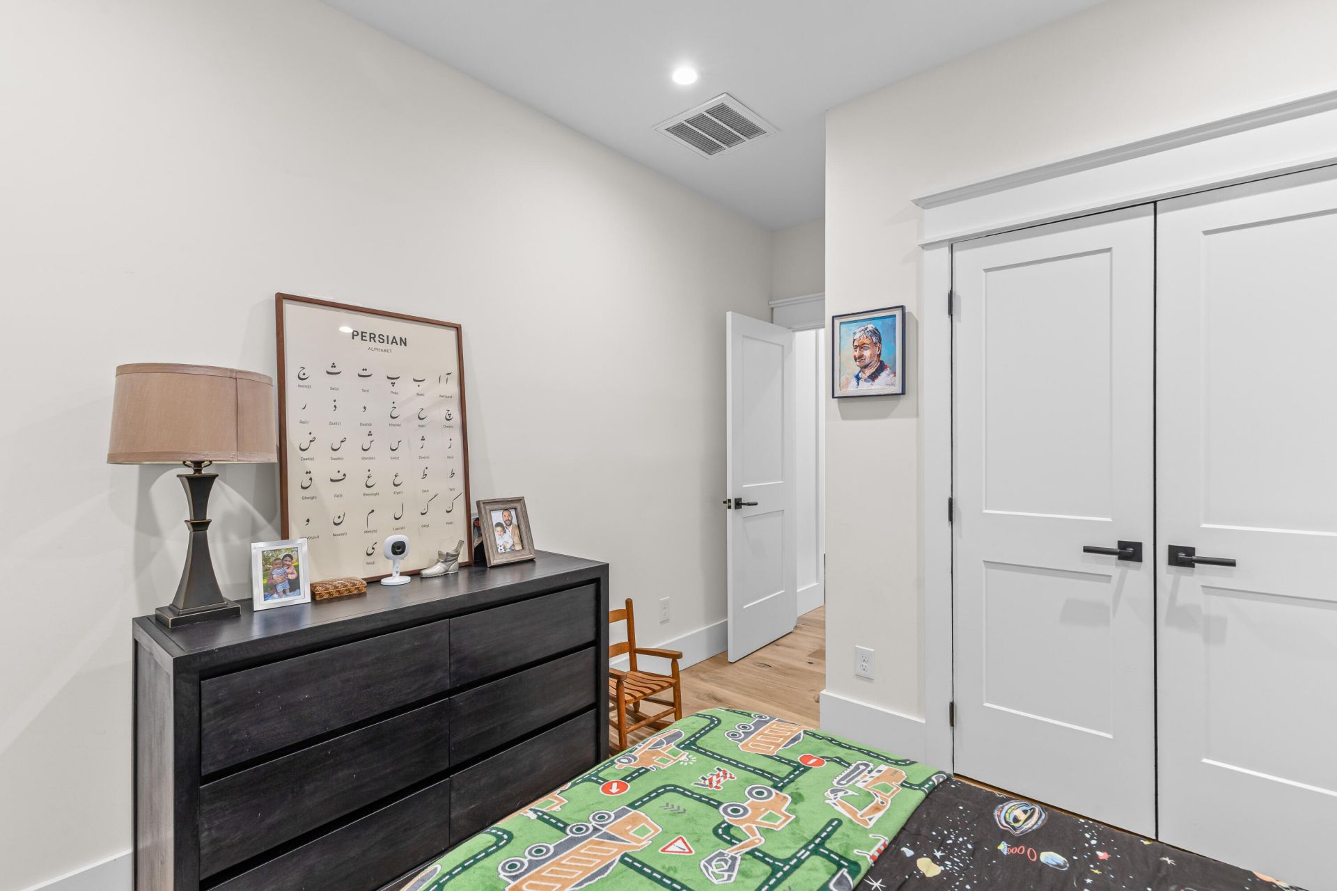 8 Yeadon Avenue Photo 24