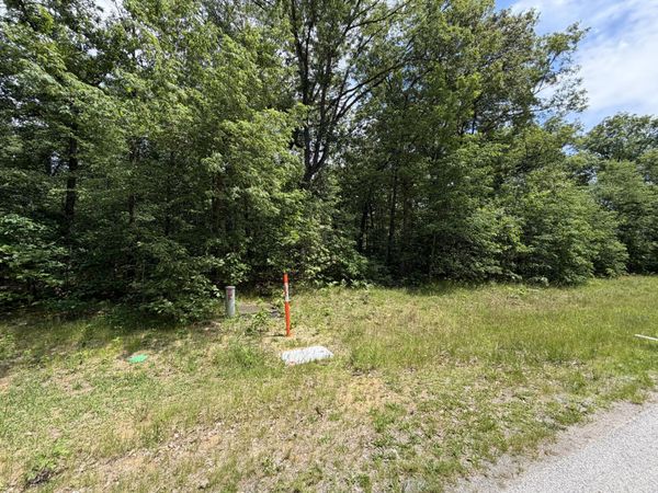 10411 Cynthia Lane, Wheatfield, IN 46392