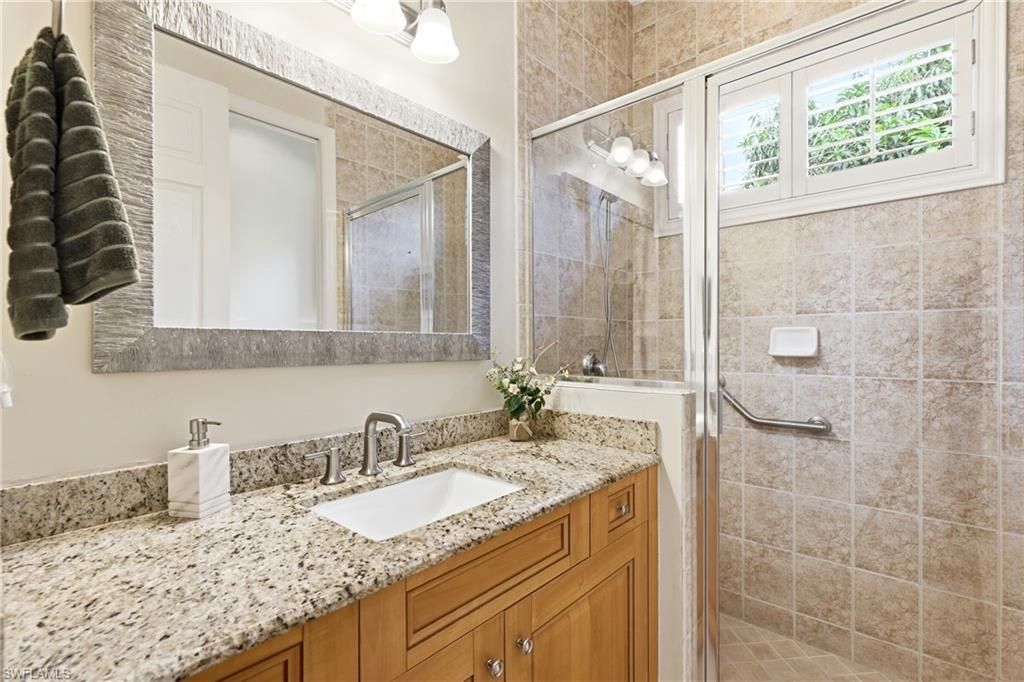 10736 Fieldfair Dr, Naples, FL 34119 Photo