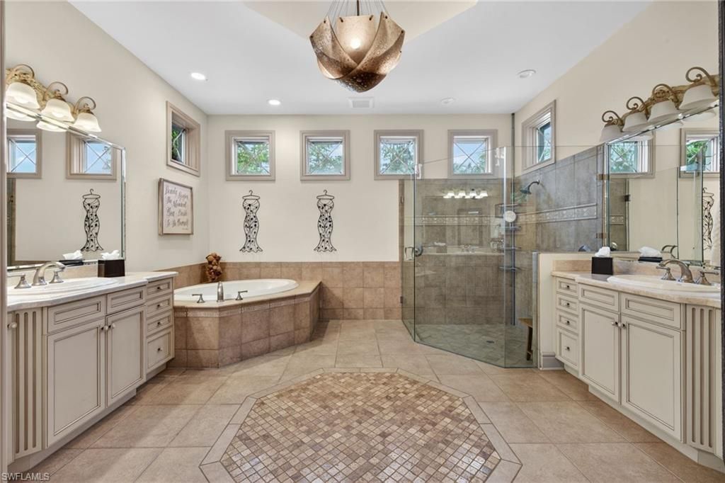 430 29th St Nw, Naples, FL 34120 Photo