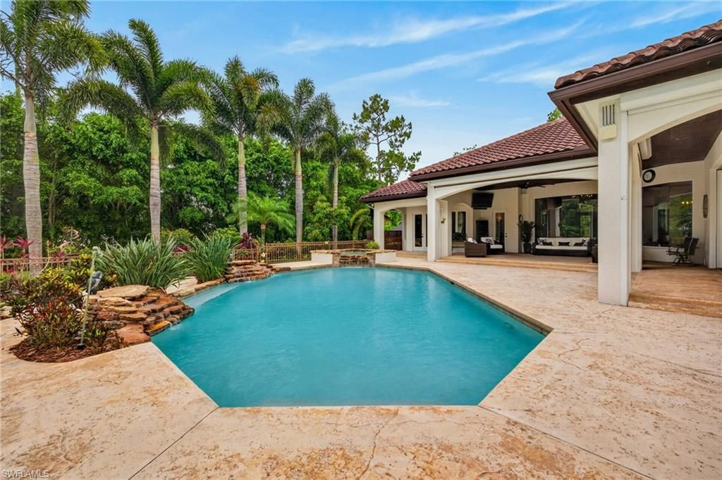 430 29th St Nw, Naples, FL 34120 Photo