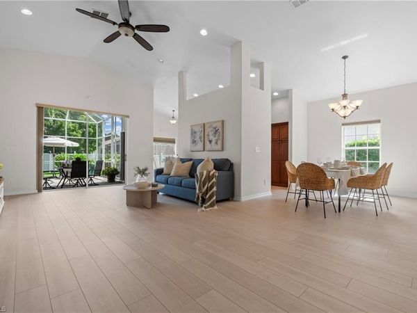 96 Glen Eagle CIR , NAPLES, FL 34104