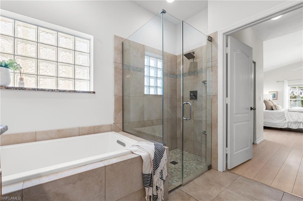 96 Glen Eagle Cir , Naples, FL 34104 Photo